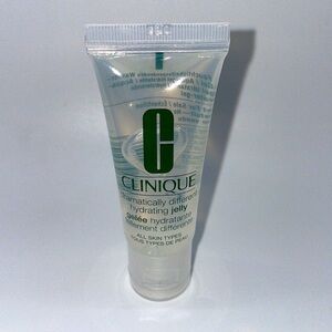 Clinique Dramatically Different Hydrating Jelly